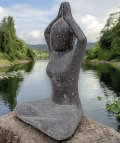 Yoga Garten Statue YUVA anthrazit Höhe 80 cm
